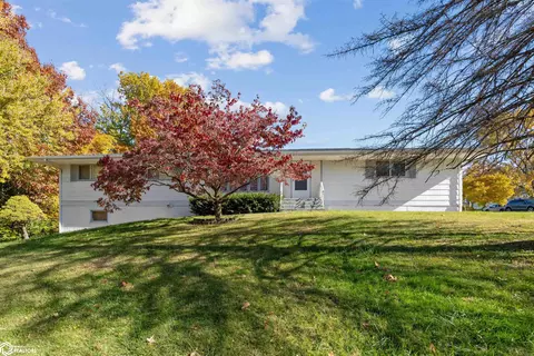 2612 Sunrise Ln, Burlington, IA 52601
