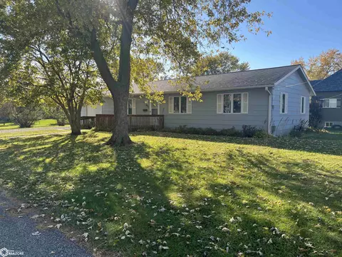 603 S 10th St, Albia, IA 52531