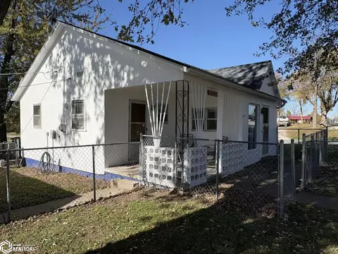 321 N 24th St, Unionville, MO 63565