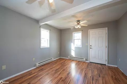 Living - 606 E 11th St, Vinton, IA 52349 photo 1 of 2