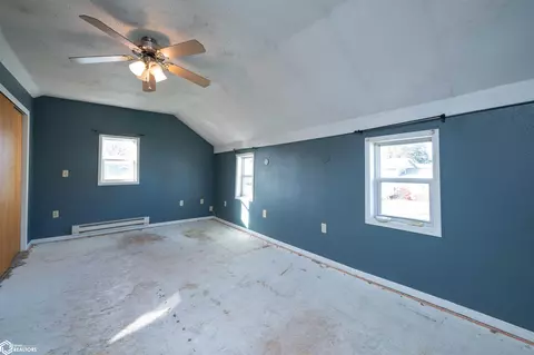 Bedroom - 606 E 11th St, Vinton, IA 52349 photo 1 of 2