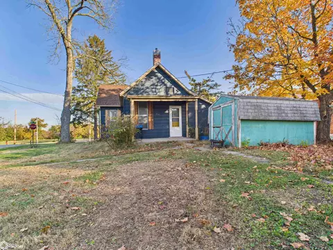 Exterior - 1310 Laurel, Hamilton, IL 62341 photo 3 of 5