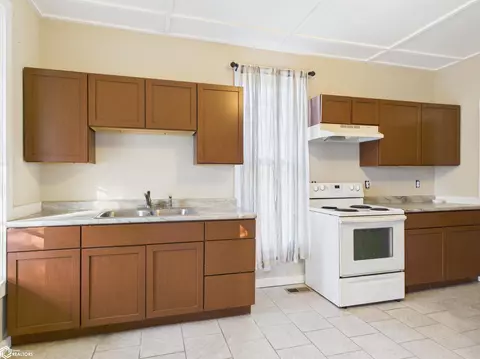 Kitchen - 1310 Laurel, Hamilton, IL 62341 photo 2 of 3