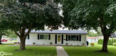 719 2nd St NE, Clarion, IA 50525