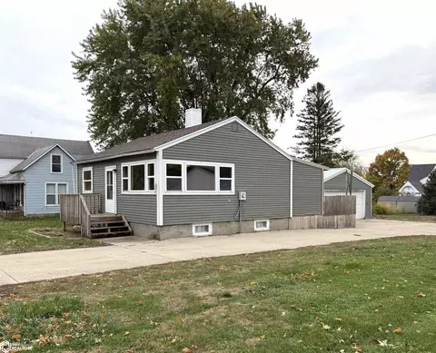 527 E 4th St, Glidden, IA 51443