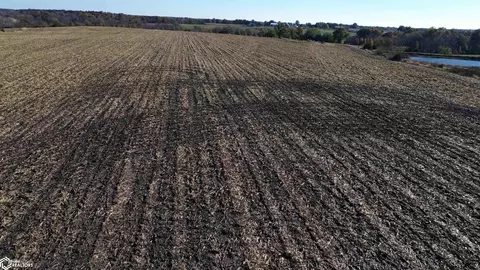 44 A J40, Bloomfield, IA 52537