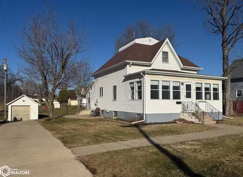 205 E Grace St, Toledo, IA 52342