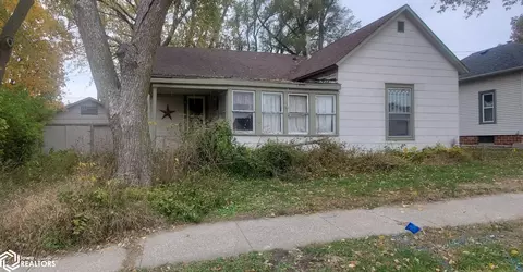 702 N Cherry St, Creston, IA 50801