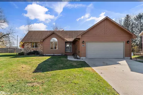 302 Richard Ln, Marshalltown, IA 50158