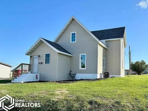 505 Woodbury St, Marshalltown, IA 50158
