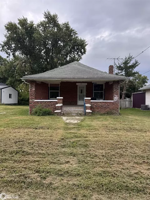 605 N N Park, Centerville, IA 52544