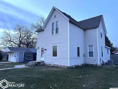 404 W Front St, Lake Mills, IA 50450