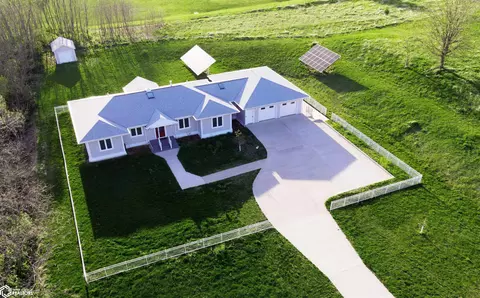 1000 N B St, Fairfield, IA 52556
