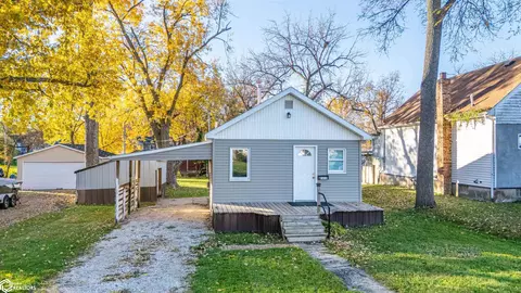 1612 W State St, Marshalltown, IA 50158