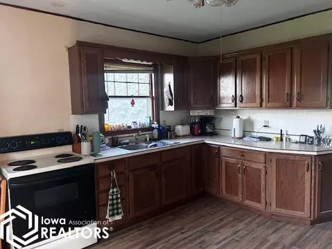 Kitchen - 4741 210th, Correctionville, IA 51016 photo 1 of 3