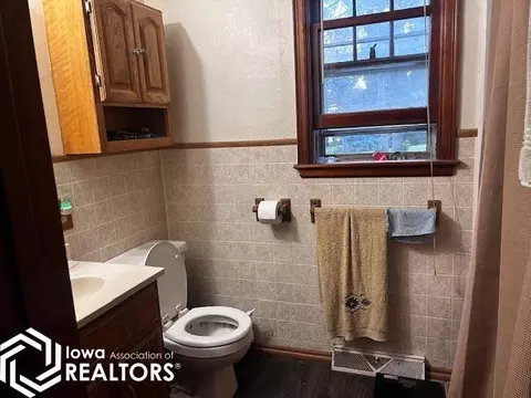 Bath - 4741 210th, Correctionville, IA 51016 photo 1 of 1
