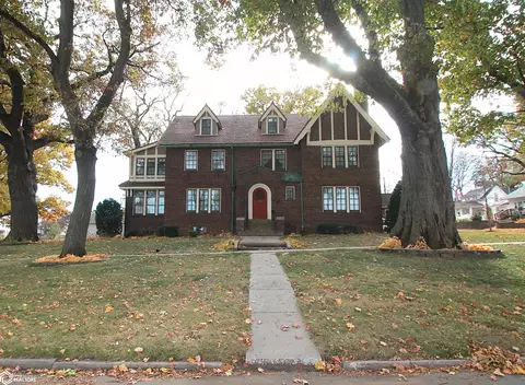 222 W Grant St, Clarinda, IA 51632