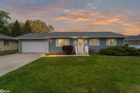 1705 F Ave, Nevada, IA 50201