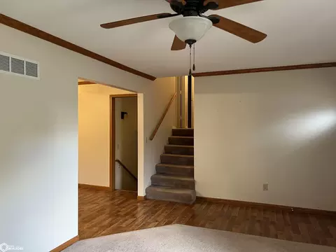 Living - 235 Jamar Ct, Hamilton, IL 62341 photo 3 of 9
