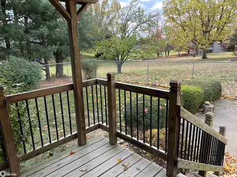 Exterior - 235 Jamar Ct, Hamilton, IL 62341 photo 10 of 21