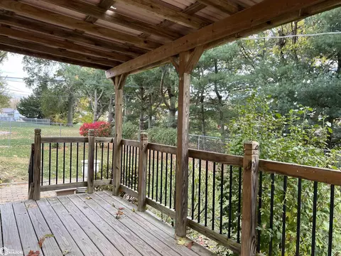 Exterior - 235 Jamar Ct, Hamilton, IL 62341 photo 11 of 21