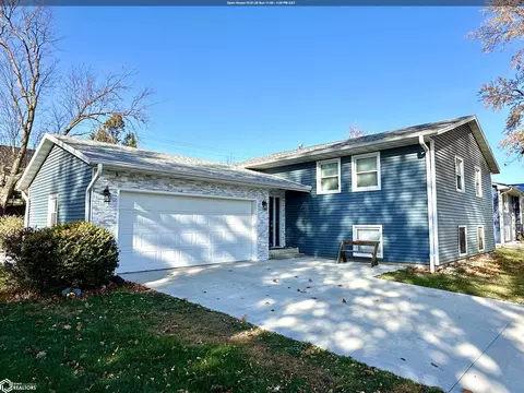 1921 Spencer St, Grinnell, IA 50112