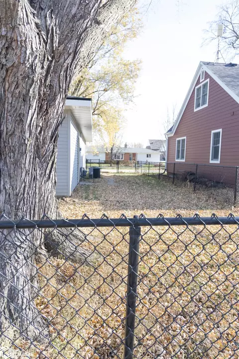 202 8th Ave, Sully, IA 50251 photo 8