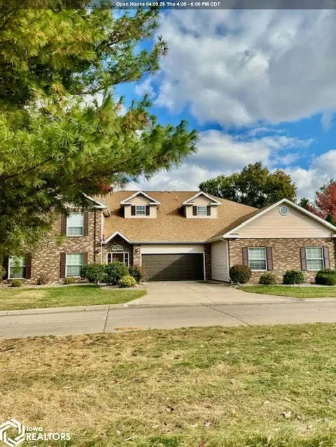 1508 Orchard Meadow A Dr, Burlington, IA 52601