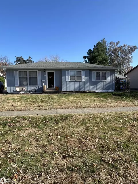 8 Sharman Pl, Fort Madison, IA 52627