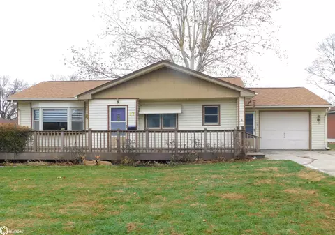 17 S 25th St, Denison, IA 51442