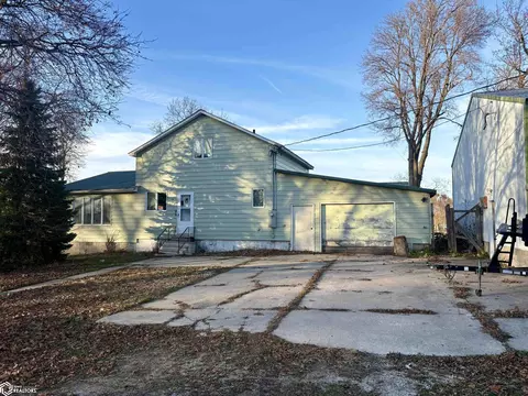 12 8th Ave, Livermore, IA 50558