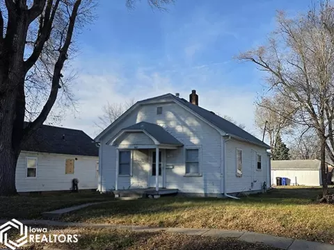 927 E Mary St, Ottumwa, IA 52501