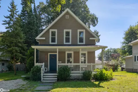 1016 S Starr Ave, Burlington, IA 52601