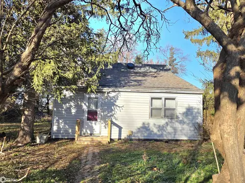 23550 Nettle Ave, Mason City, IA 50401