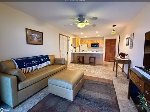 414 E Lake St #8, Ventura, IA 50482