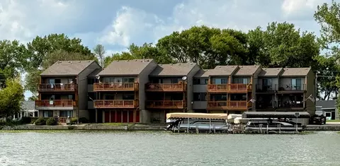 414 E Lake St #8, Ventura, IA 50482