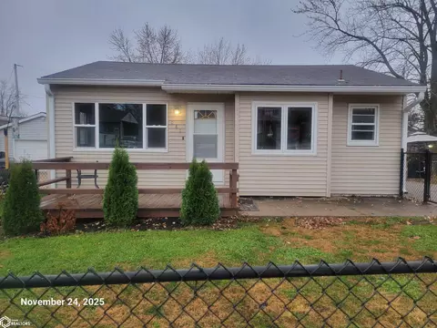 808 E Woodland Ave, Ottumwa, IA 52501