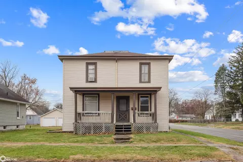 401 Swan St, West Burlington, IA 52655