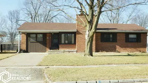 2119 Vogt St, Burlington, IA 52601