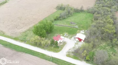 2048 120th St, Batavia, IA 52533