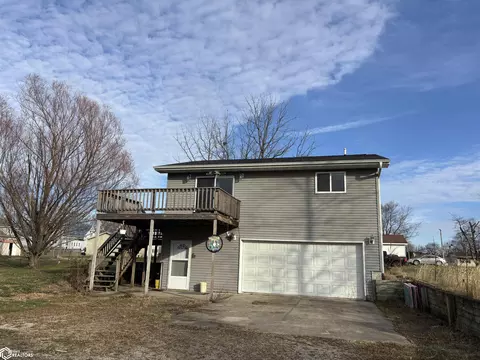 807 Chestnut St, Donnellson, IA 52625