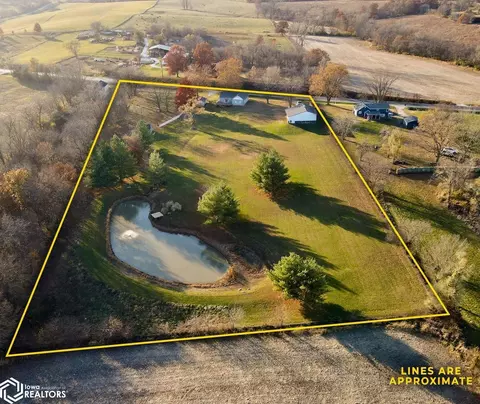 812 Lake Rd, Ottumwa, IA 52501