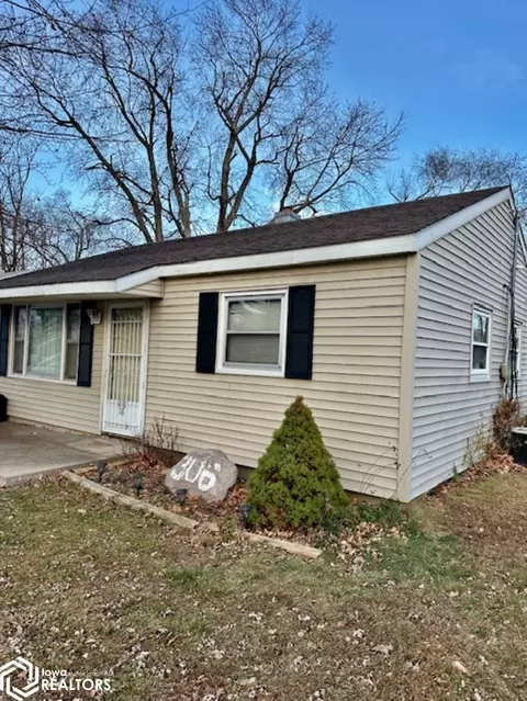 306 Prarie St, West Burlington, IA 52655