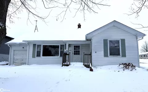 1511 Fremont St, Marshalltown, IA 50158