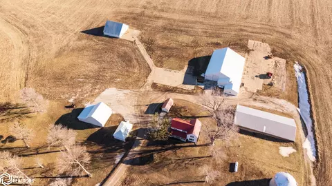 22498 Ivy Ave, Carroll, IA 51401