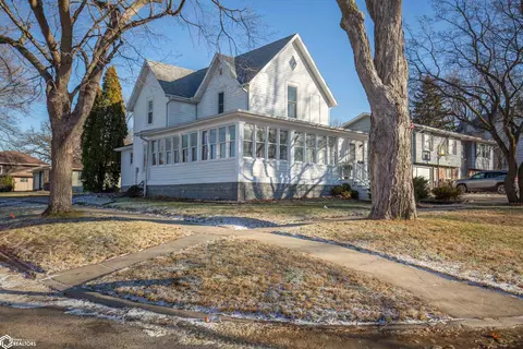 503 E Lucas St, Algona, IA 50511