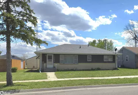1224 Betsy Ln, Webster City, IA 50595