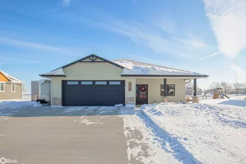 2320 Eastland Dr, Algona, IA 50511