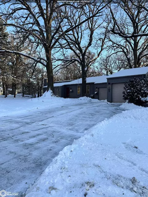 1105 W Lincoln Way, Jefferson, IA 50129