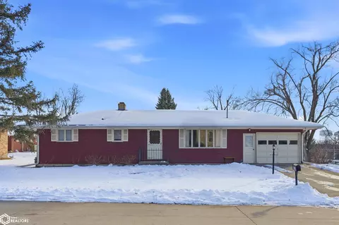 515 Hickory Ter, Keokuk, IA 52632